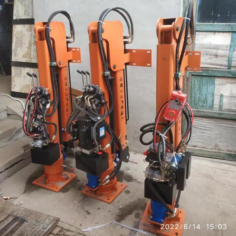 原州区重汽蓝牌随车吊 3.2吨 国六动力强 液压驱动 农用自卸起重机